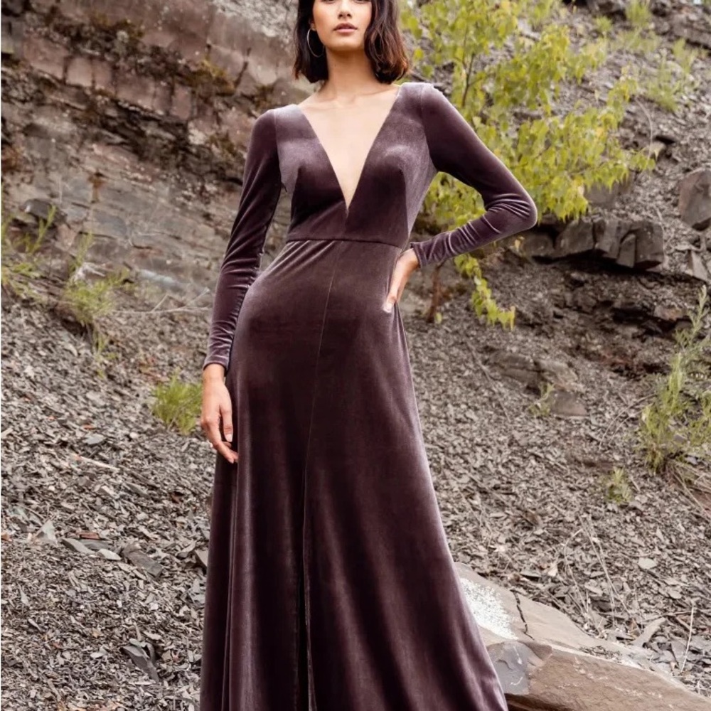 Jenny Yoo Malia gown velvet vintage plum size 22 NEW